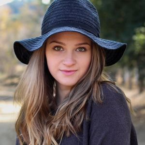 Meet your Posher, Melanie